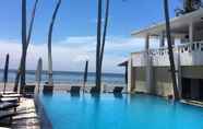 Kolam Renang 5 Surf4You Residence