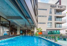 Swimming Pool 6 Rent V38