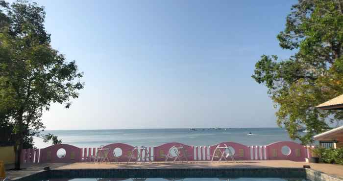 Hồ bơi Anyavee Nammao Beach Resort