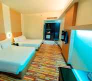 Bedroom 3 Harbour View Hotel Kuching