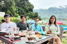 Accommodation Services Zoé’s Paradise Waterfront Hotel