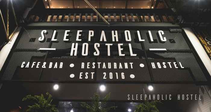 Bangunan Sleepaholic Hostel