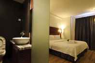 Toilet Kamar T Hotel Tandop