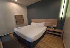 Kamar Tidur 4 T Hotel Tandop