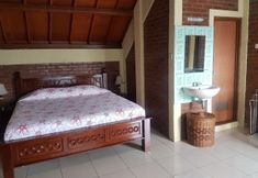 Bedroom 3 Samakta Guest House