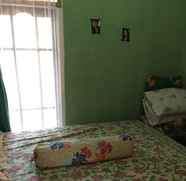 Kamar Tidur 3 Homestay Irlan Geopark Ciletuh