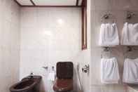 In-room Bathroom Marco Polo Hotel Tawau