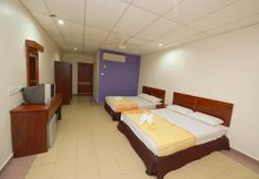 Kamar Tidur 7 Adina Drive In Motel