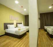 ห้องนอน 6 Humaira Hotel