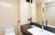 In-room Bathroom 4 De Choice Hotel