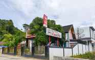 Exterior 3 OYO 1074 Homestay Rumah Puti