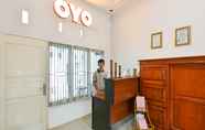 Lobby 4 OYO 1074 Homestay Rumah Puti