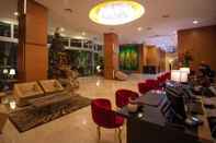 Lobi The Waterfront Hotel Kuching