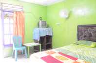 Bedroom Uncle Jack Beach Homestay 1 (AYG1)