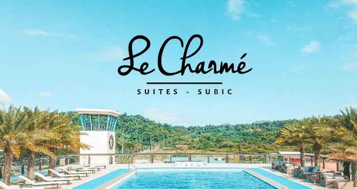 Kolam Renang Le Charme Suites Subic