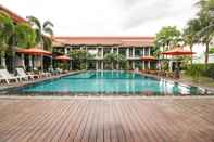 สระว่ายน้ำ P' Private Resort Cha Am