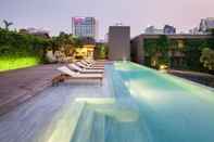 Swimming Pool Ad Lib Bangkok