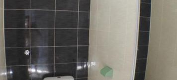In-room Bathroom 3 Tebing Guest House
