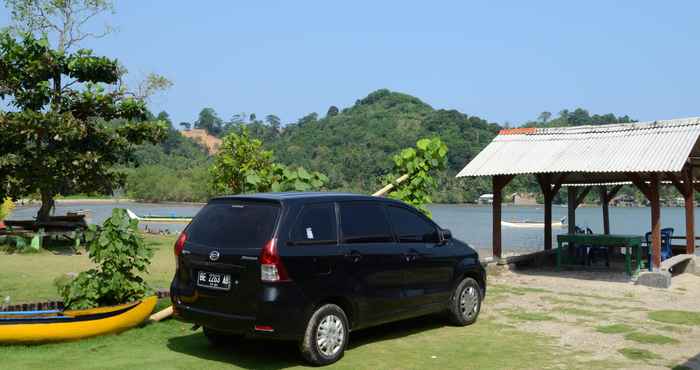 ล็อบบี้ Beach Side Room at Pak Sarmin Homestay Kiluan 1 (MLY1)