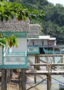 EXTERIOR_BUILDING Water Front Room at Riko Homestay Kiluan 1 (RKO1)