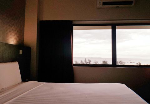 Bedroom Check Inn Hotel Tawau