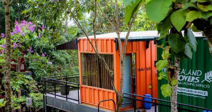 Bangunan HAU Eco Lodges Citumang