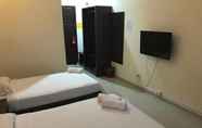 Kamar Tidur 2 Teluk Lipat Seaview Inn