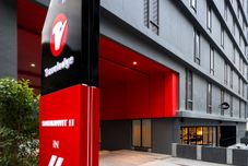 외관 Travelodge Sukhumvit 11