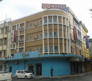 Exterior 2 QQ Hotel