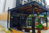 Exterior NOMAD Hostel Krabi