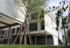 Exterior 4 The Box Residence
