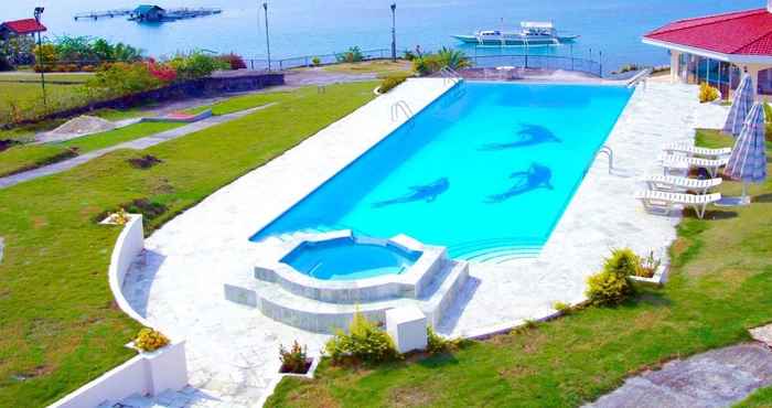 Kolam Renang Sherwood Bay Aqua Resort and Dive School