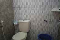 Toilet Kamar Clean Room at Sundak Indraprastha