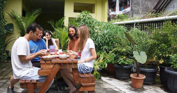 Kemudahan Hiburan The Sleepingroom Hostel