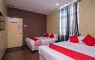 Kamar Tidur 7 D'pinetrees Hotel