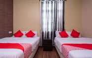 Kamar Tidur 7 D'pinetrees Hotel