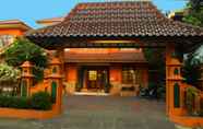 Exterior 4 Hotel Al Barokah Yogyakarta