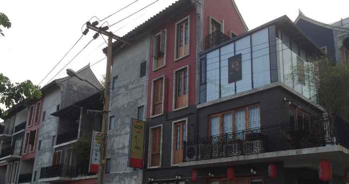 Bên ngoài Tenten Hostel