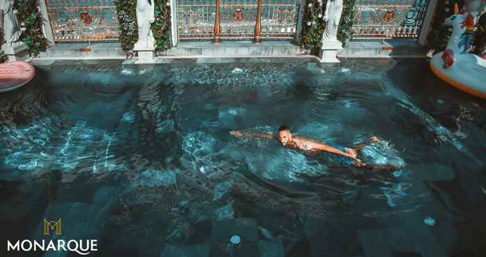 Swimming Pool Monarque Hotel Da Nang