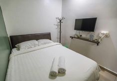 Bedroom 6 U Plus Budget Hotel