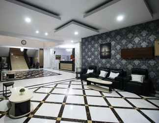 Lobby 2 Aira Rooms BSD