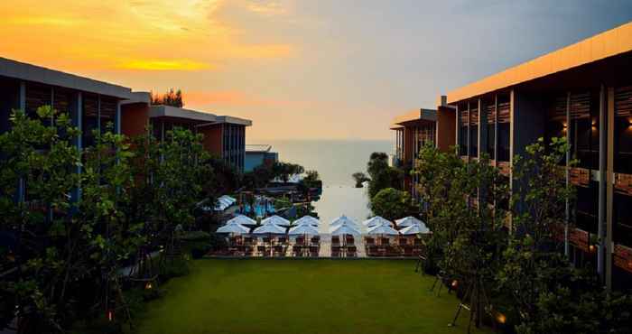ภายนอกอาคาร Renaissance Pattaya Resort & Spa