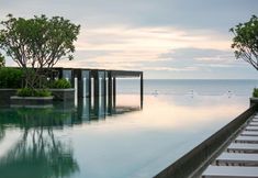 Swimming Pool 3 Renaissance Pattaya Resort & Spa