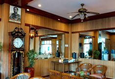 Bar, Cafe and Lounge 3 Suriwong Chumphon