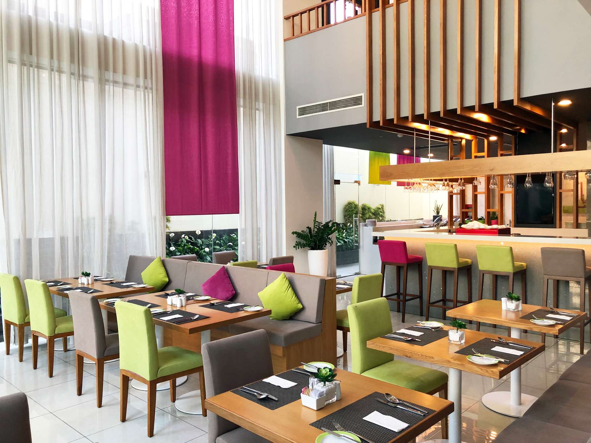 Khách sạn EMM Saigon - Khách sạn Quận 3 giá rẻ