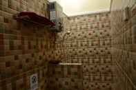 In-room Bathroom Homestay Rose Banyuwangi