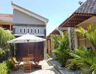 Exterior 2 Homestay Rose Banyuwangi