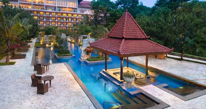 Kolam Renang Sheraton Mustika Yogyakarta Resort & Spa
