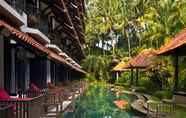 Swimming Pool 6 Sheraton Mustika Yogyakarta Resort & Spa