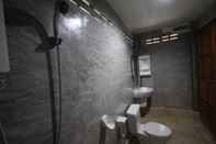 Toilet Kamar Lanta Andaleaf Bungalow